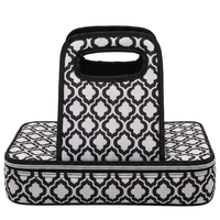 Large Quatrefoil Retangle Casserole Carrier